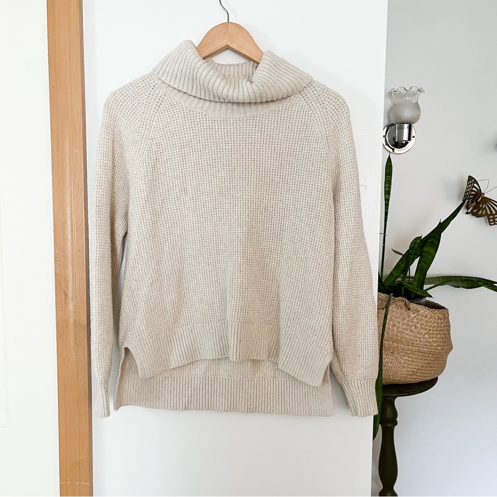 Old Navy Sweater